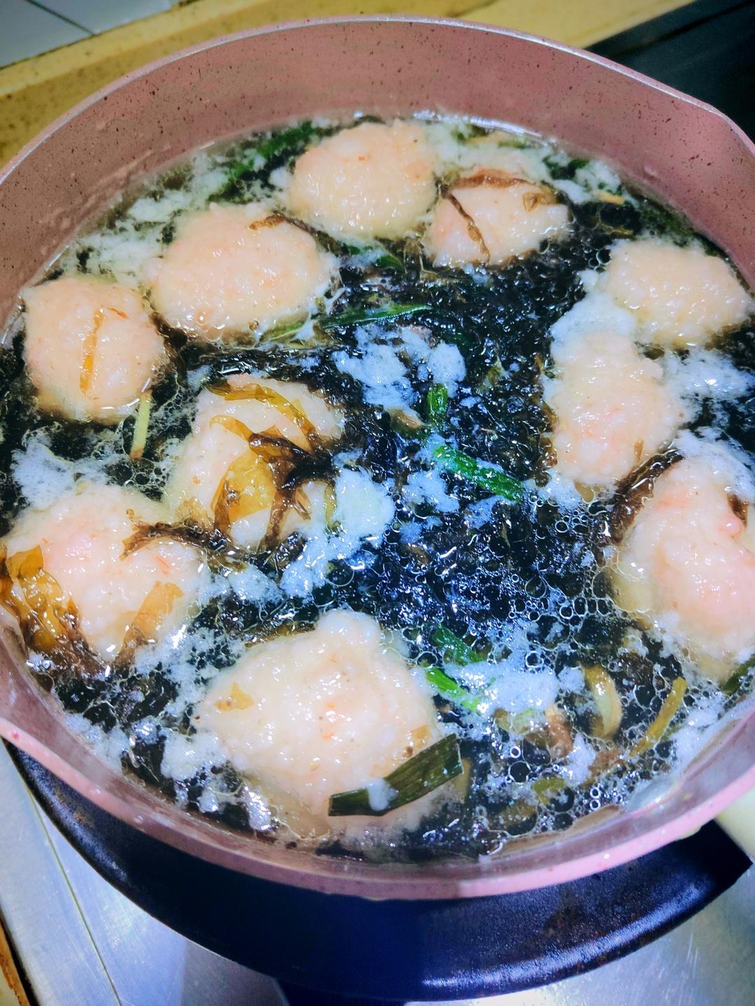 低卡鲜美的紫菜虾滑汤！好喝不胖减脂餐