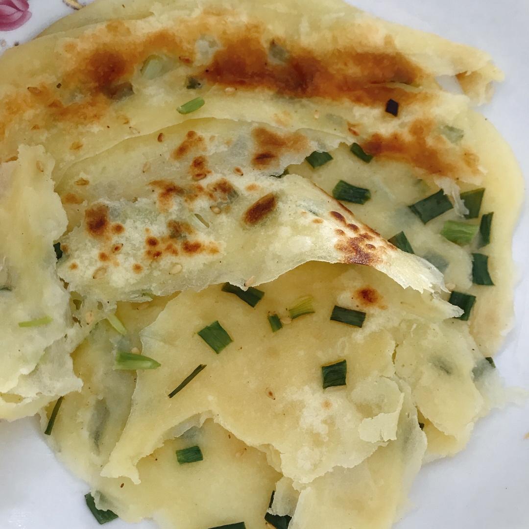 家常鸡蛋葱油饼 凉了也不硬 外酥里软 媲美早餐店 附细节视频详解