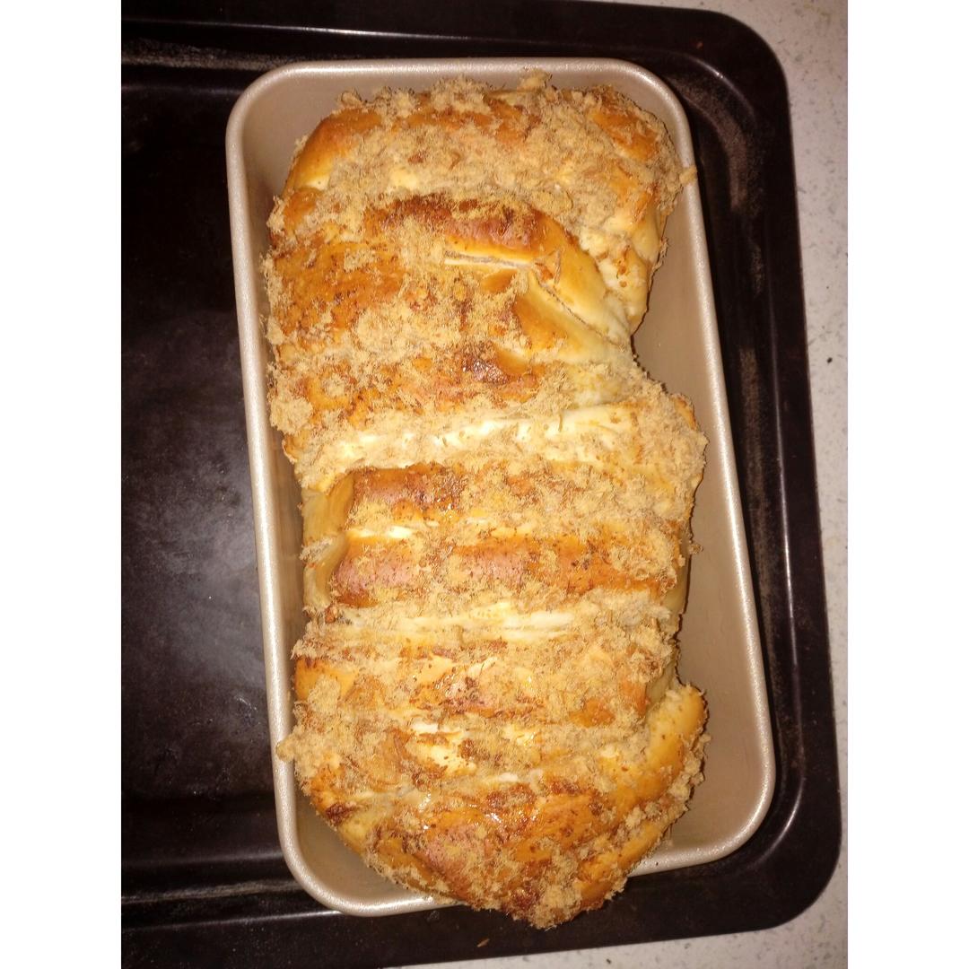 手撕千层肉松面包
