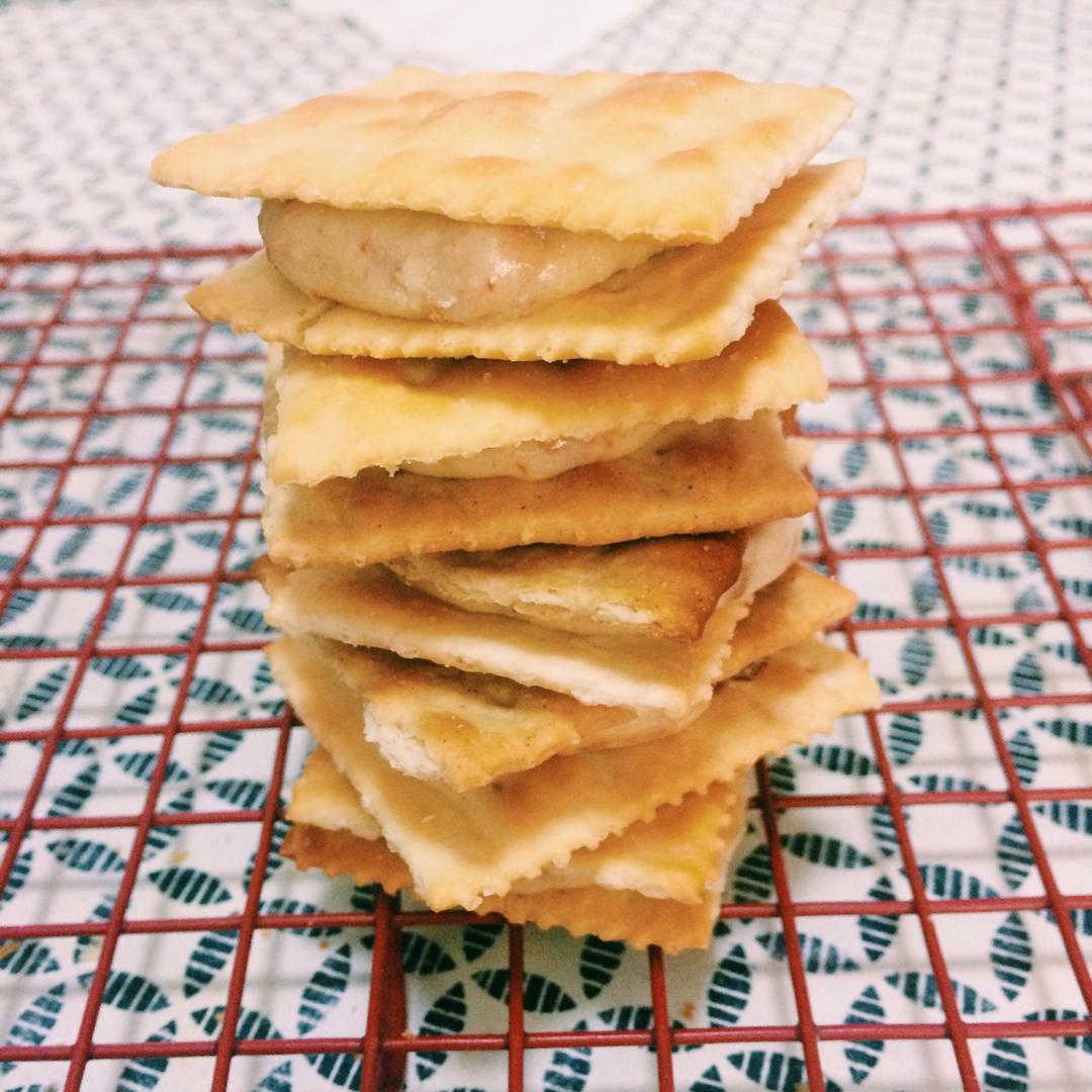 牛轧糖夹心苏打饼干