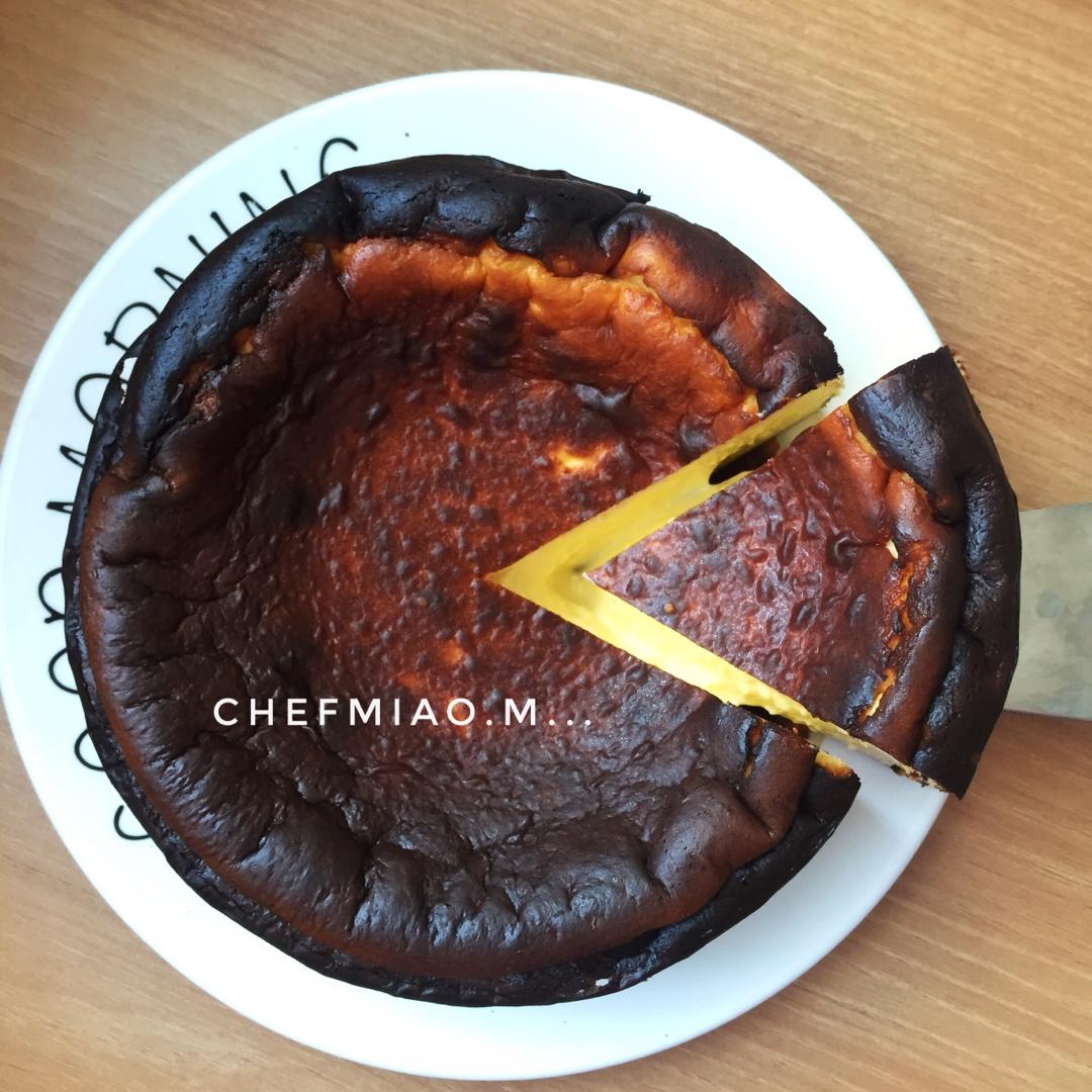 快手的网红basque cheesecake巴斯克焦芝士蛋糕