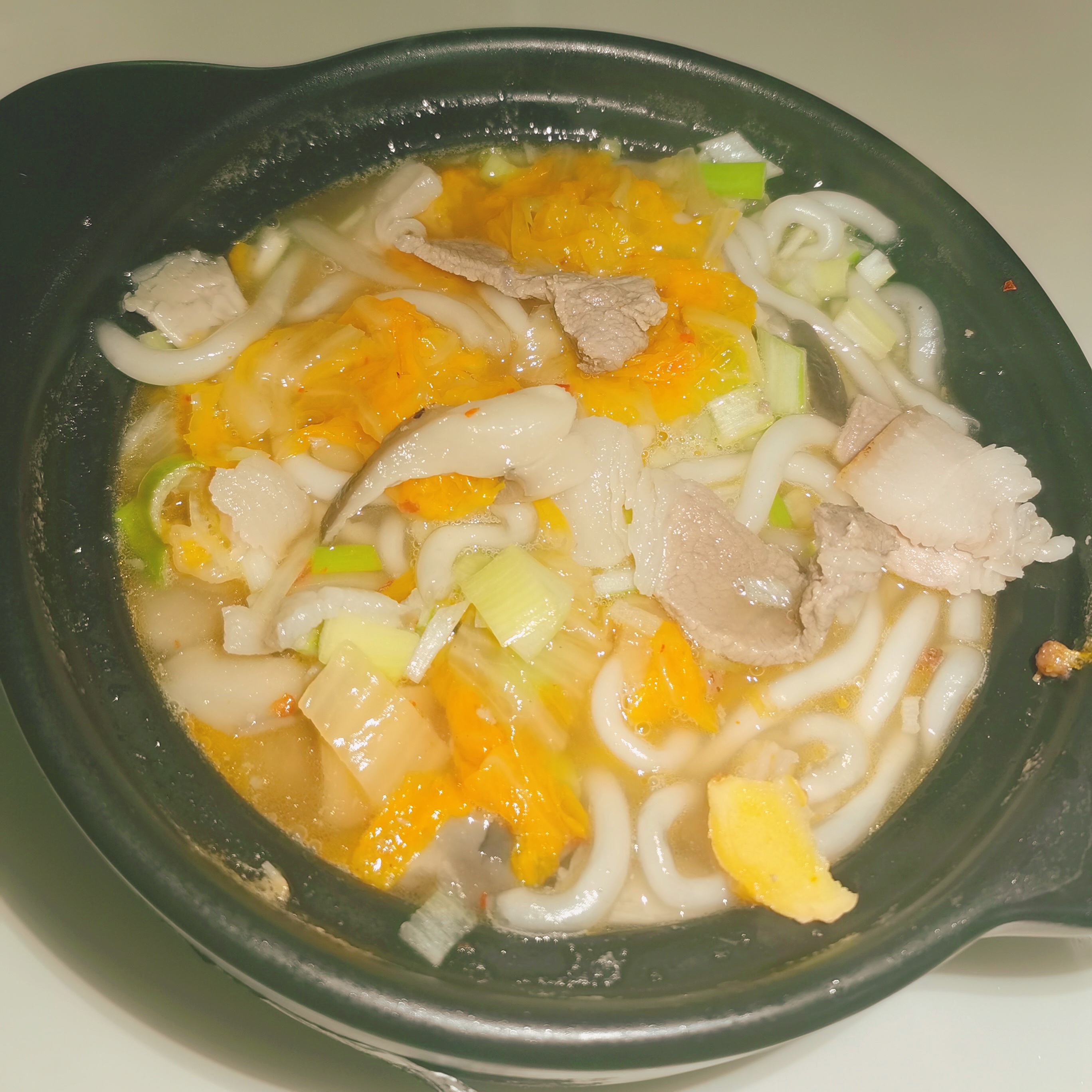 酸菜白肉砂锅的做法