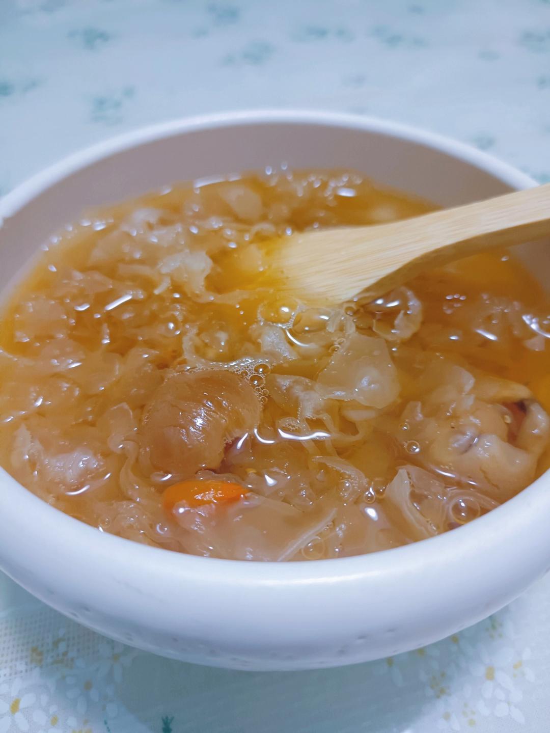 无敌好喝❗️快速熬出胶的银耳羹😋美容又养颜