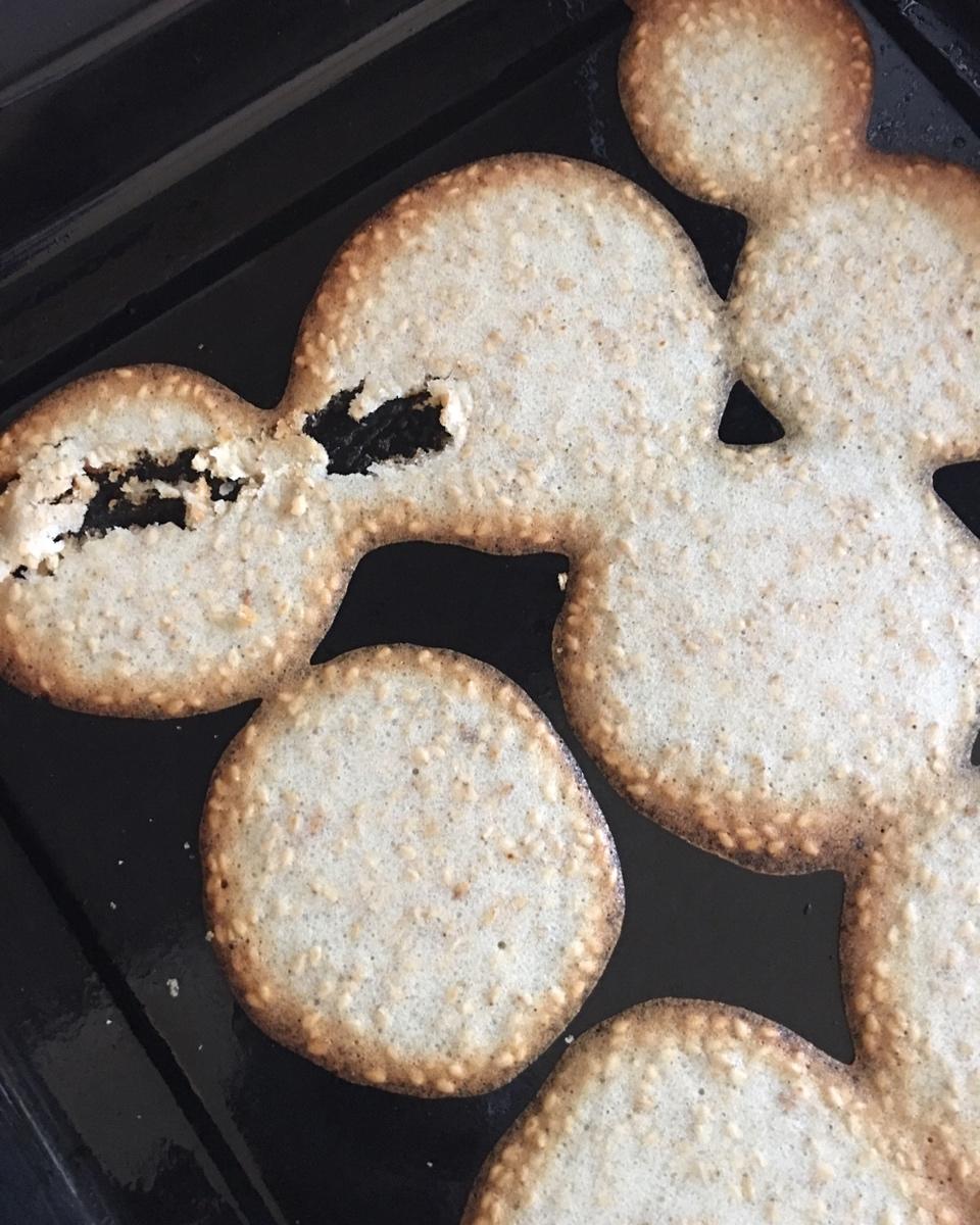 芝麻薄脆蛋白饼干