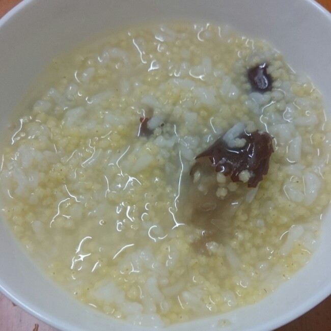 小米红枣粥 电饭锅版