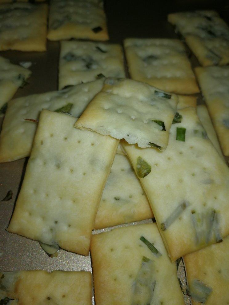 无糖香葱苏打咸饼干