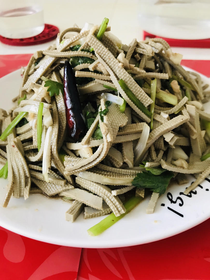 凉拌豆腐丝