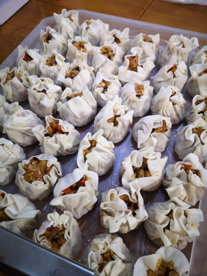 快手饺子皮版烧麦（带手法视频）