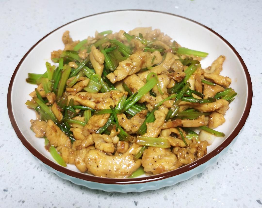 巨好吃的青椒炒鸡胸肉丝，超下饭