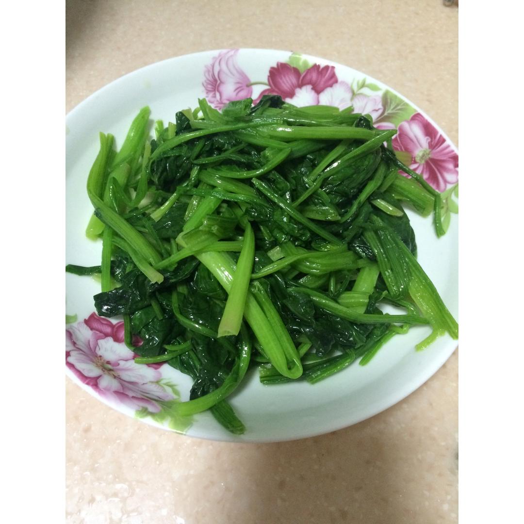 清炒菠菜