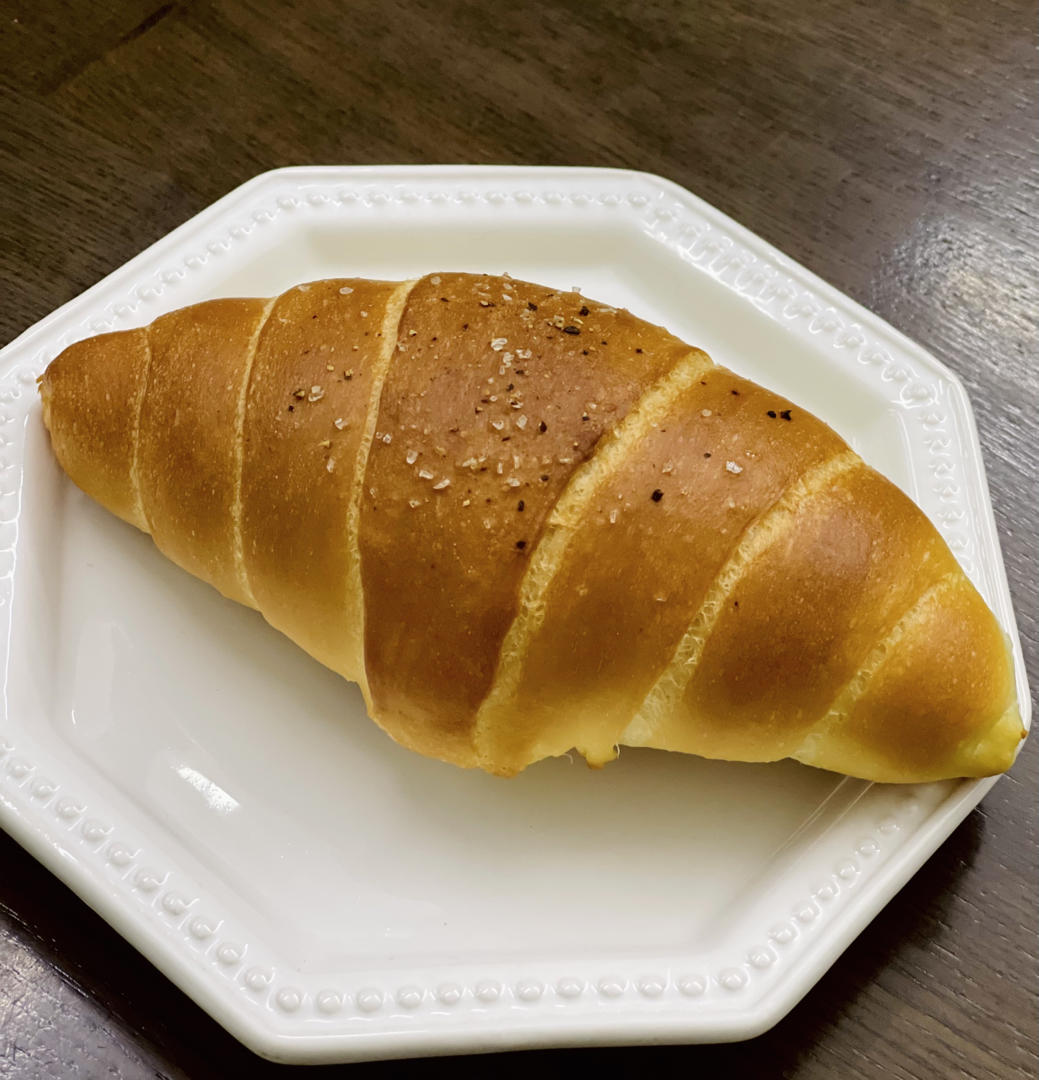 「食·日本九州」脆皮日式盐可颂，塩バターロール-プレッツェル風