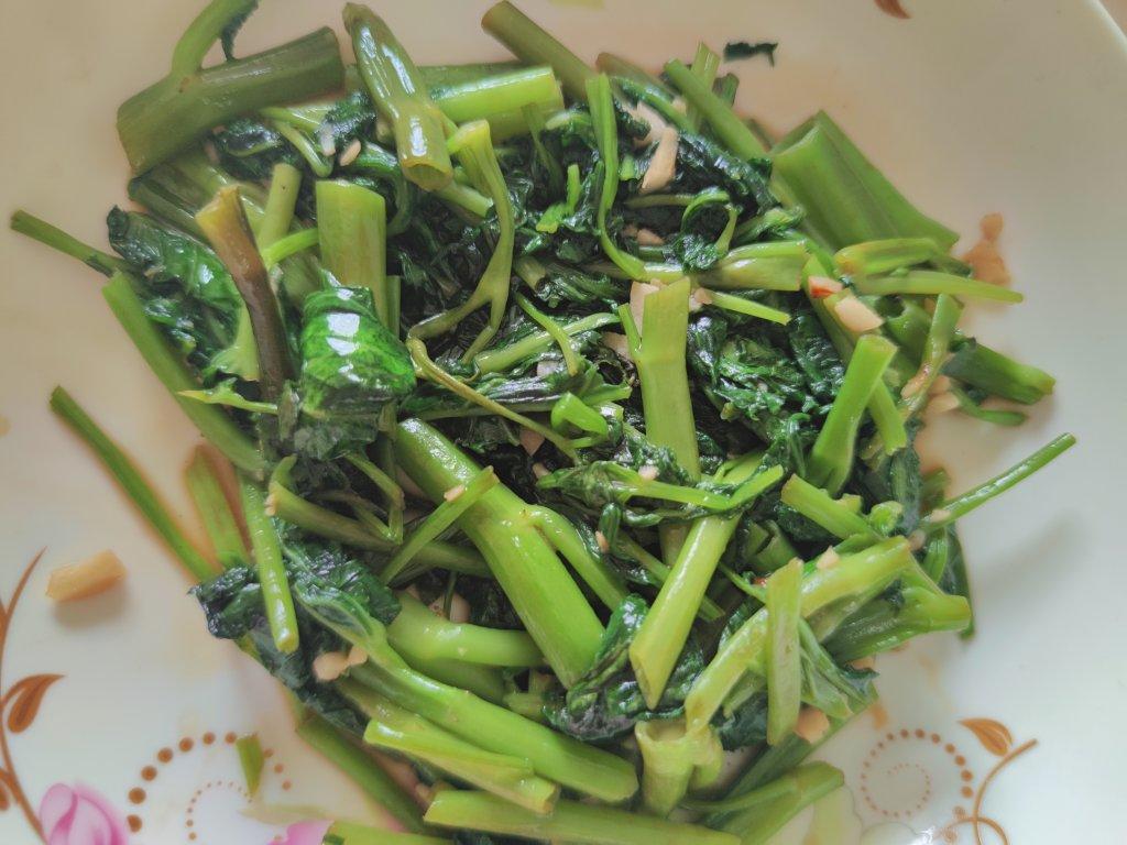 蒜炒空心菜