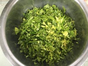 芹菜叶土豆麦饭的做法 步骤2