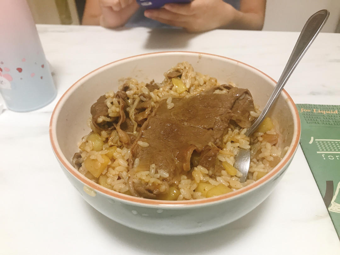 好吃到舔碗底的土豆肥牛拌饭