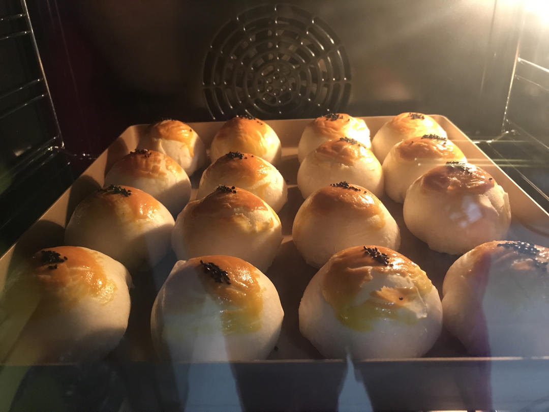 免揉免松弛超快手不破酥不混酥的蛋黄酥—新手一看包会