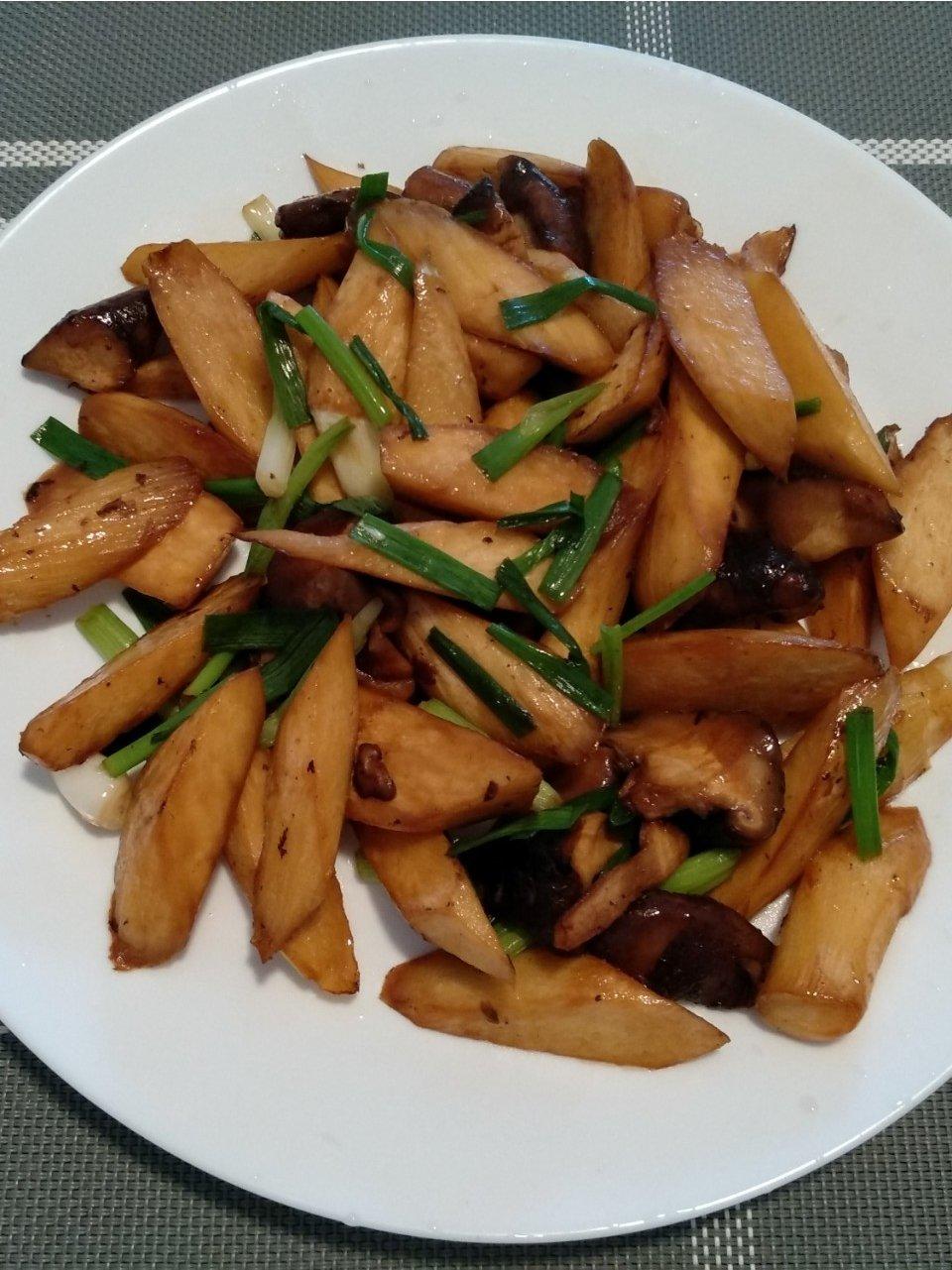 油焖茭白