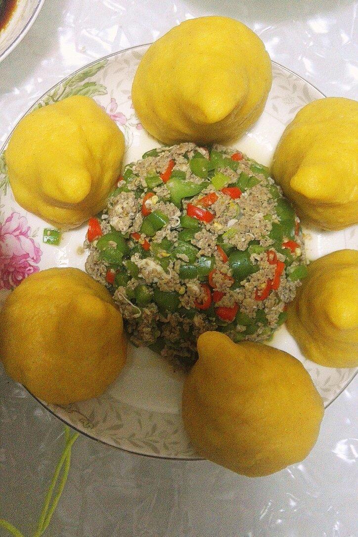 无名指の守候做的虾酱窝头