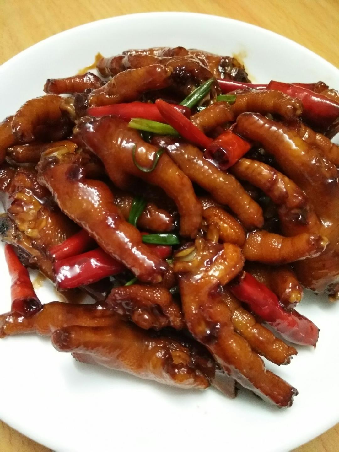 磊妈2801做的香辣烧鸡爪