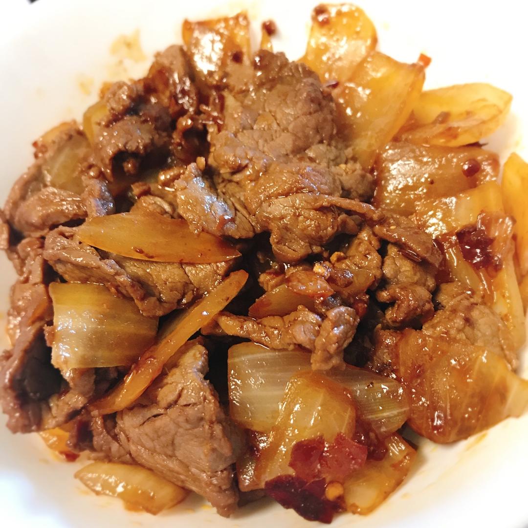 洋葱炒牛肉