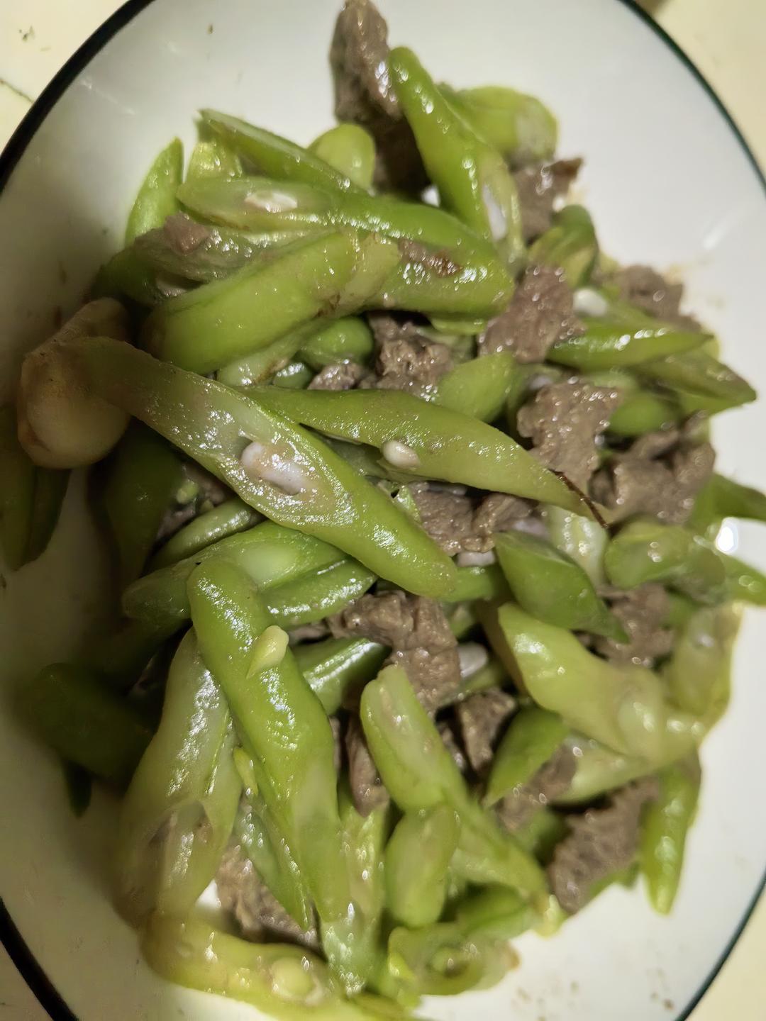 炒肉就得嫩—豆角炒肉（四季豆）