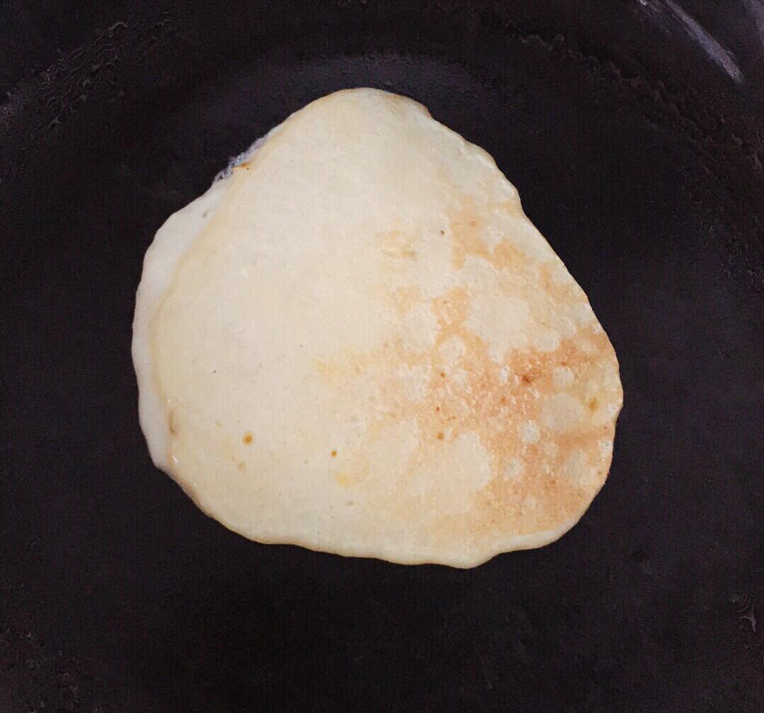 【减脂早餐】无油香蕉松饼（超简单）
