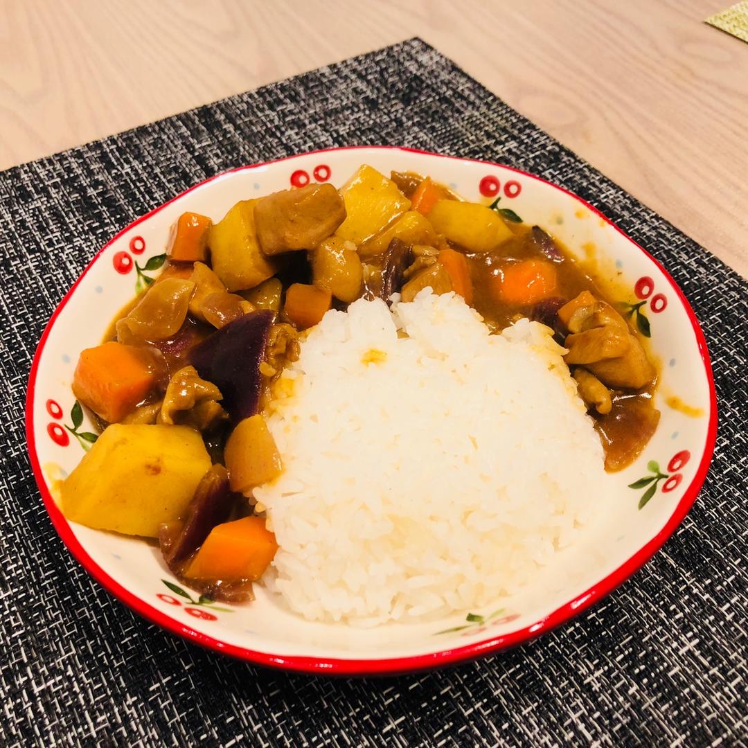 咖喱鸡肉饭