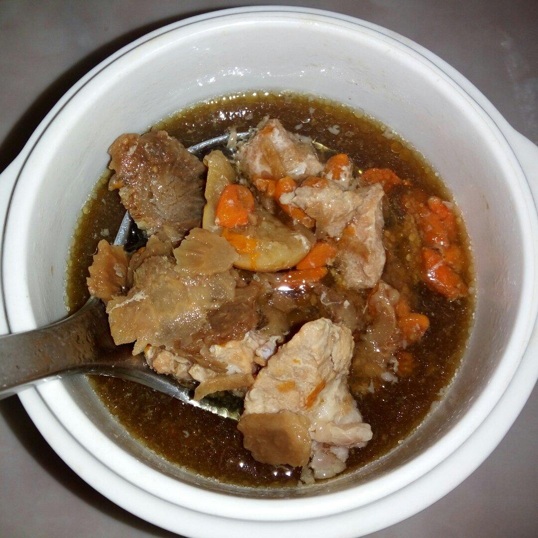 玛卡炖鸡