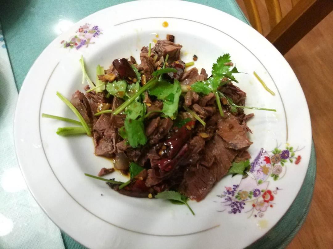 凉拌牛肉