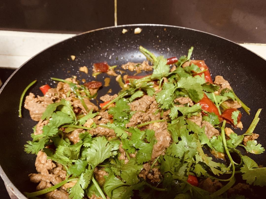 小炒黄牛肉（湘菜）