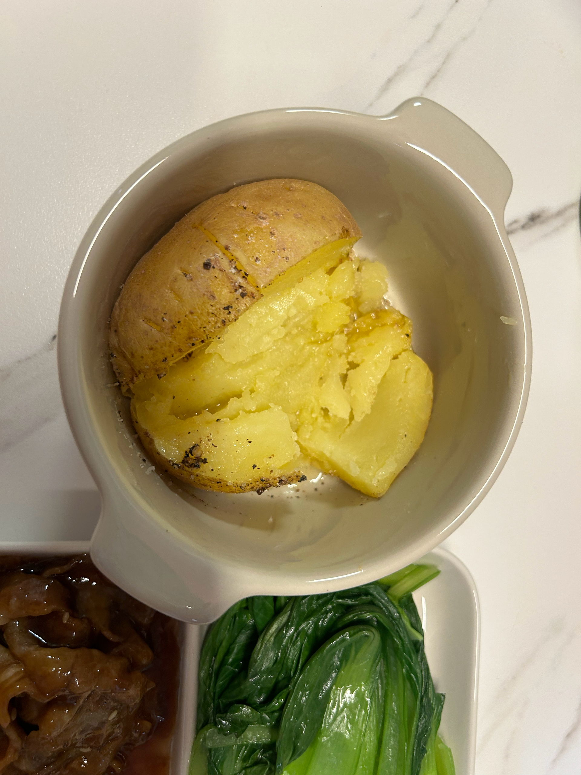 科达·布莱克的超快手烤土豆（微波炉/烤箱）
