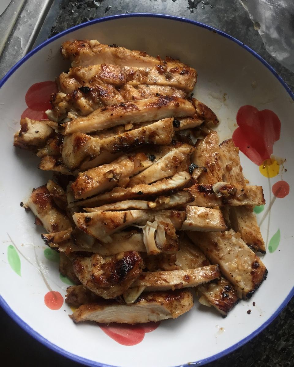 酷炫屌炸天好吃的煎鸡胸肉（香蒜蜂蜜煎鸡胸肉）