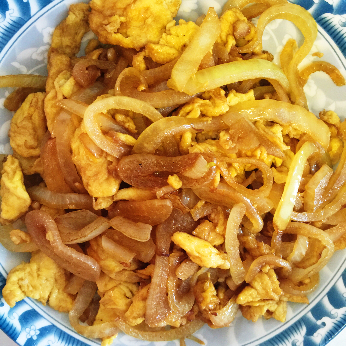 洋葱鸡蛋炒粉条