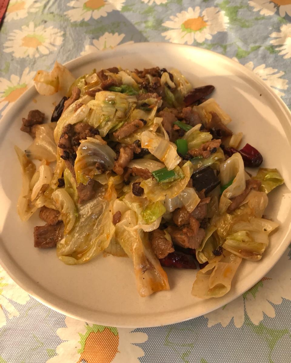 包菜炒肉