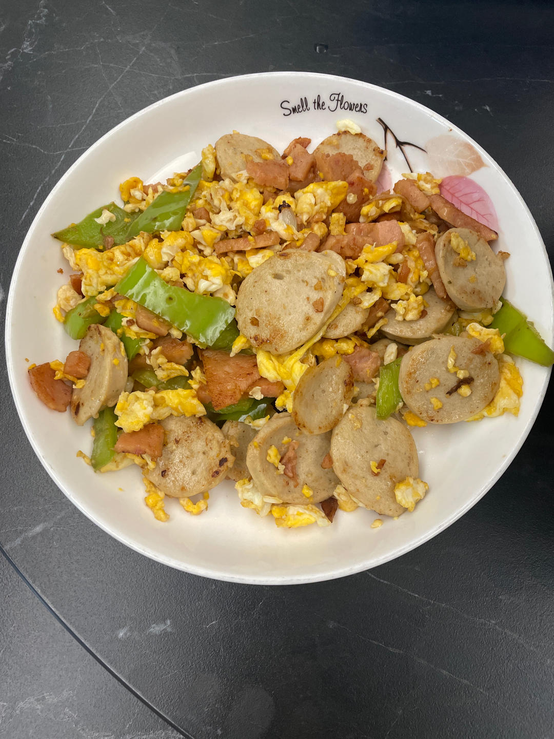 超下饭的青椒火腿炒蛋