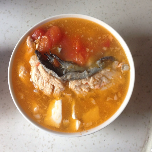 三文鱼头豆腐汤