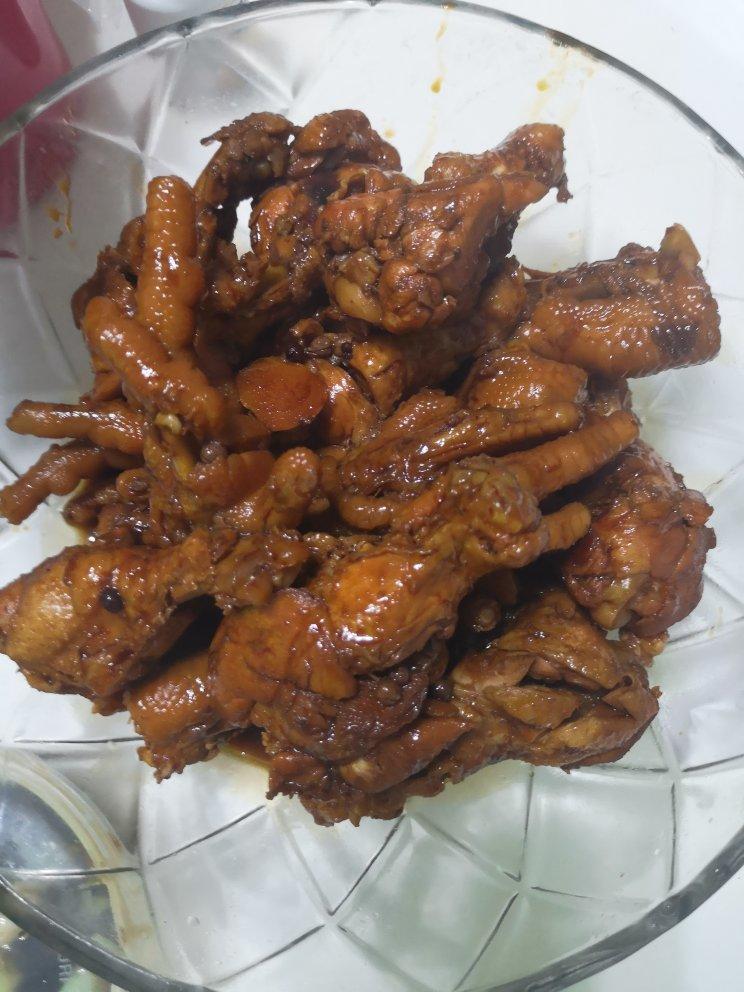 红烧三黄鸡(简单做法，做出来大概就这个样)