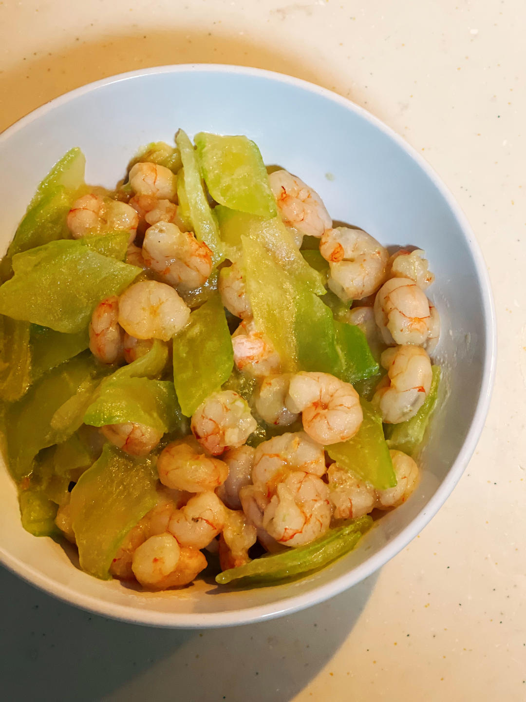 【莴笋炒虾仁】