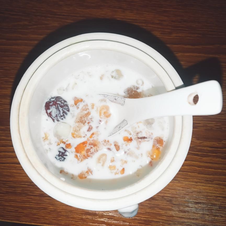 桃胶皂角炖奶（宿舍电饭煲版）