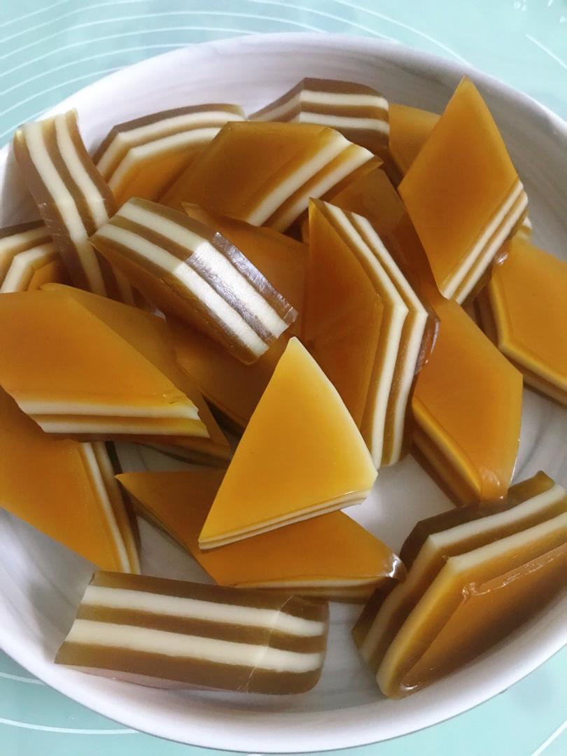 l1angof做的q弹椰汁千层糕马蹄糕