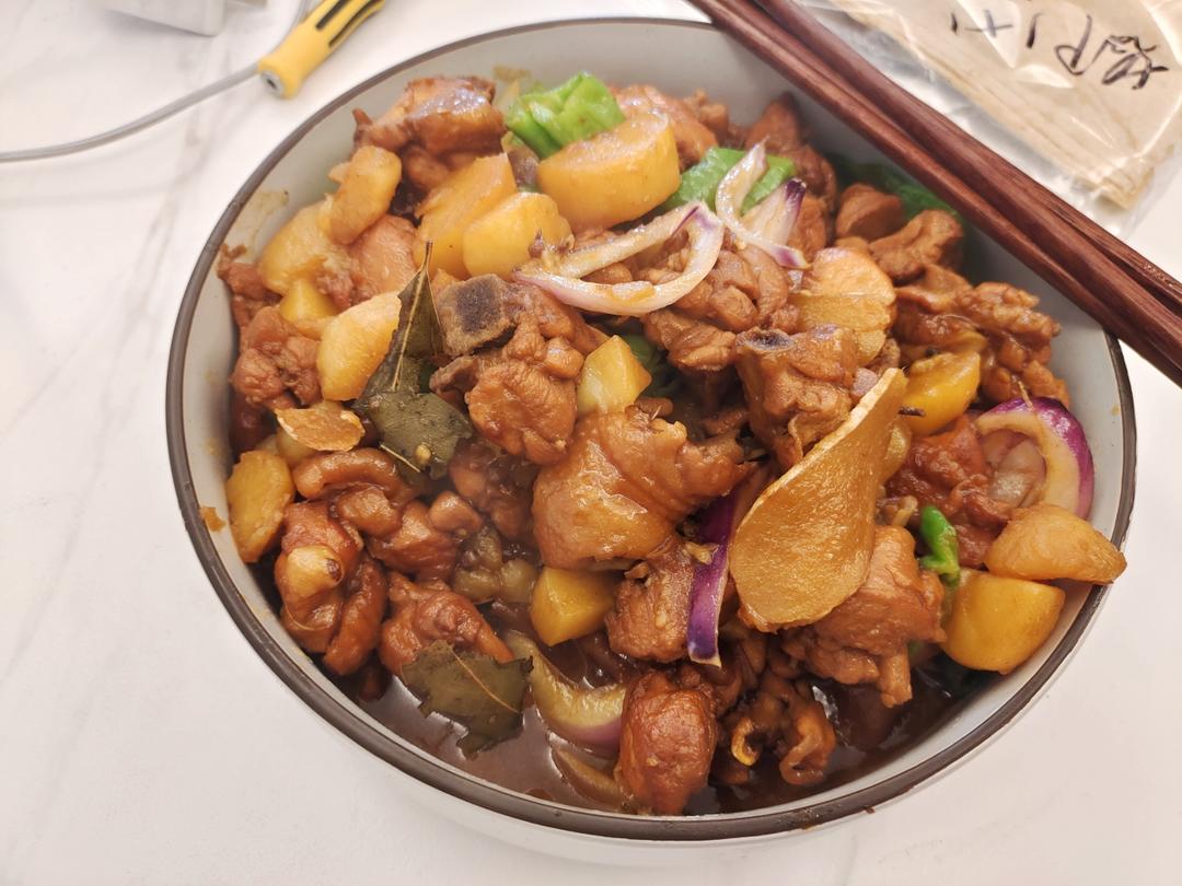 新疆特色大盘鸡（附加皮带面做法）