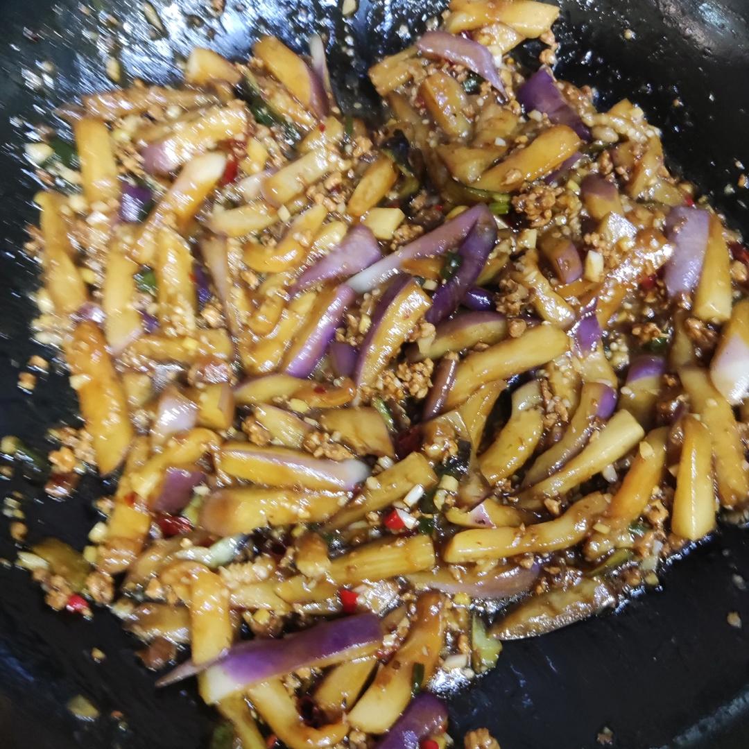 开胃下饭菜！巨简单的家常鱼香茄子煲