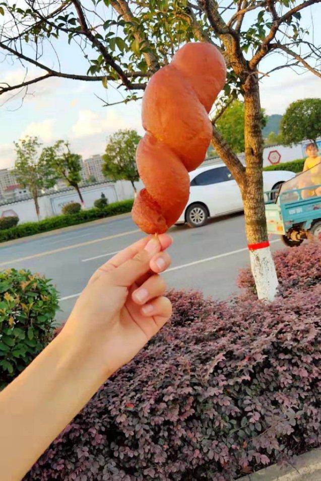 鸡腿面包