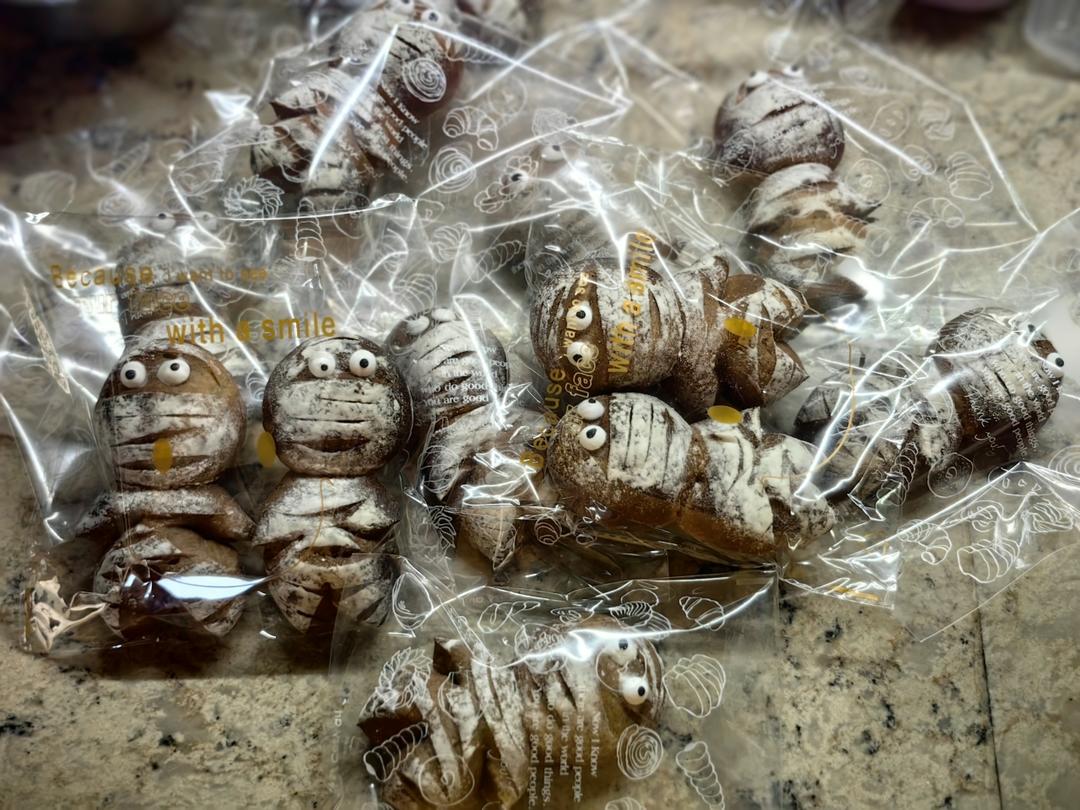 呆萌可爱的🎃万圣节木乃伊面包