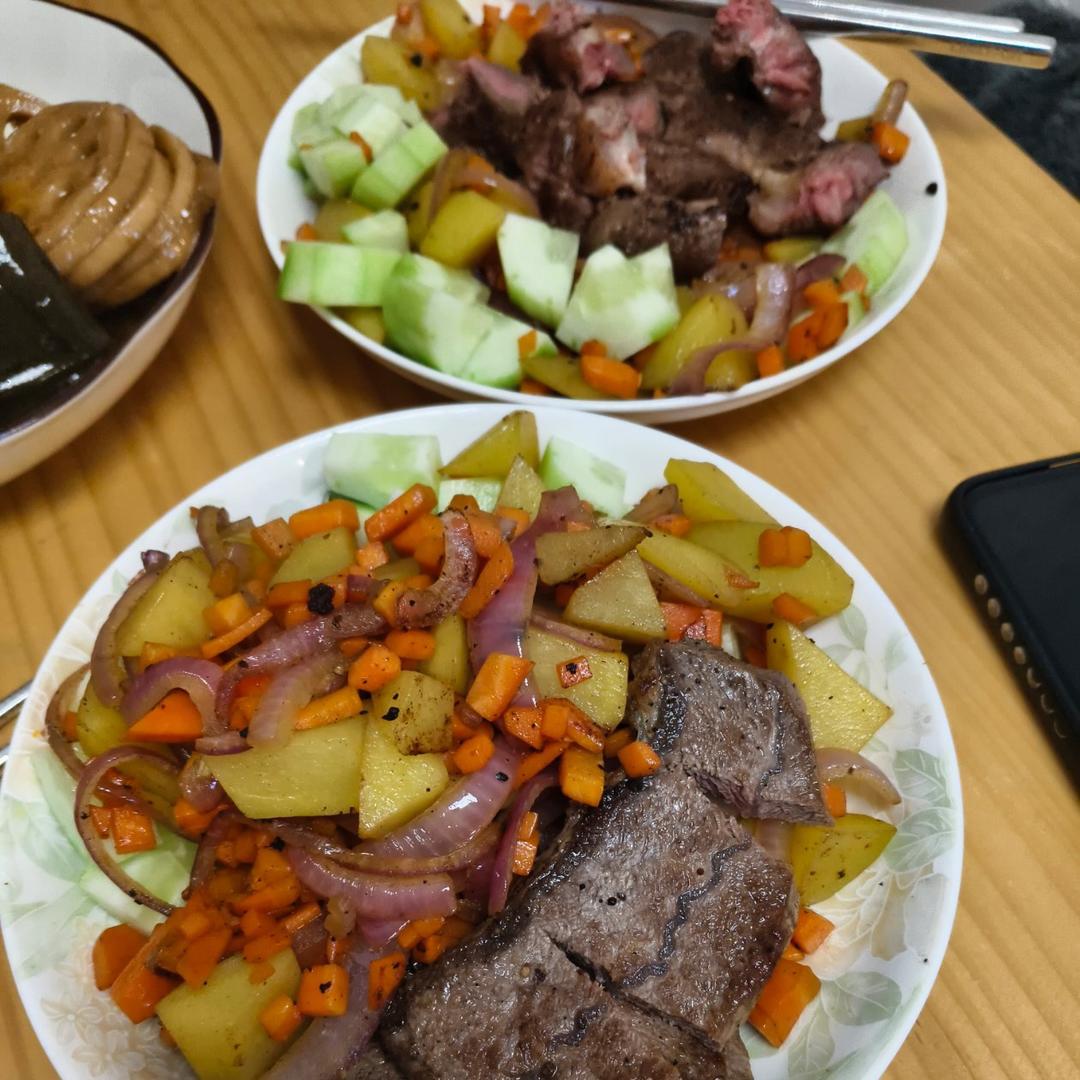 黑椒牛排（配酱汁做法）