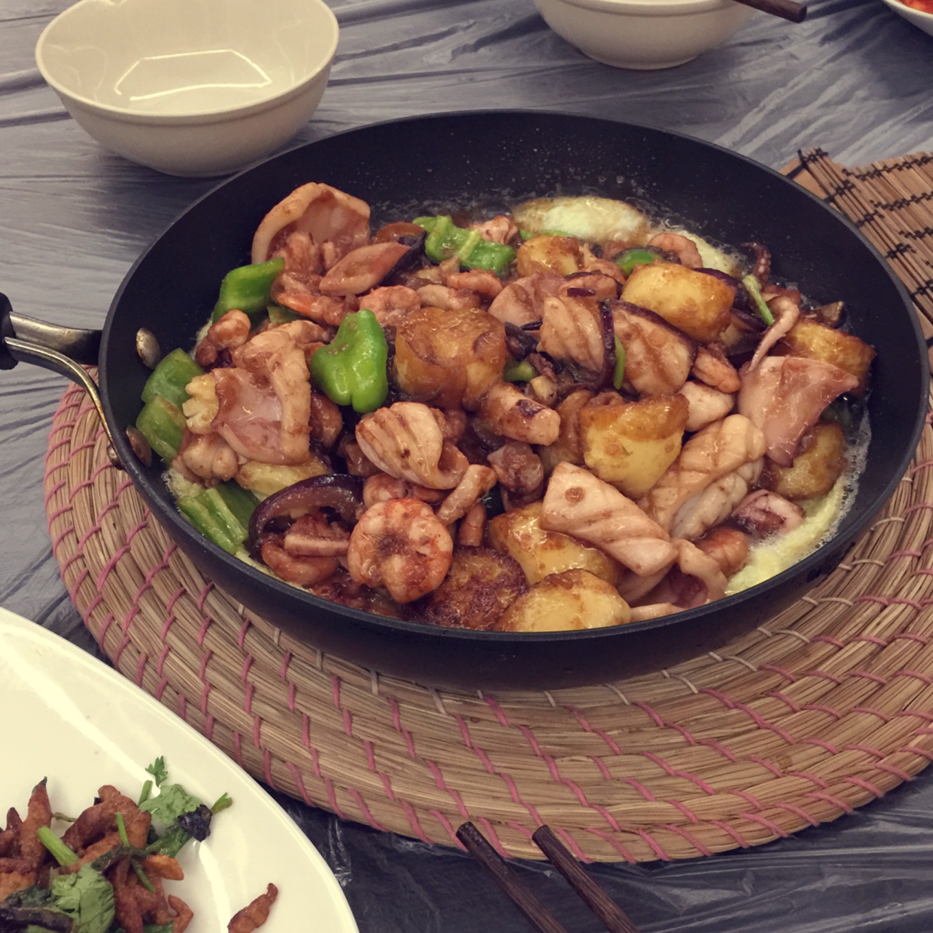 铁板海鲜日本豆腐 Seafood with Japanese Dofu