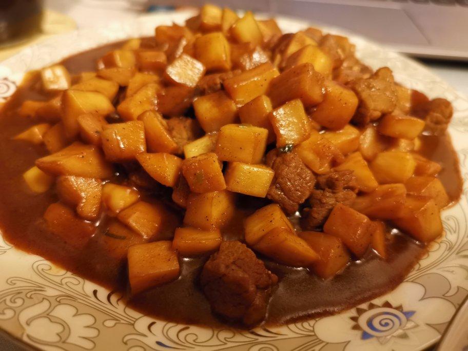 家常菜~杏鲍菇烧牛肉粒