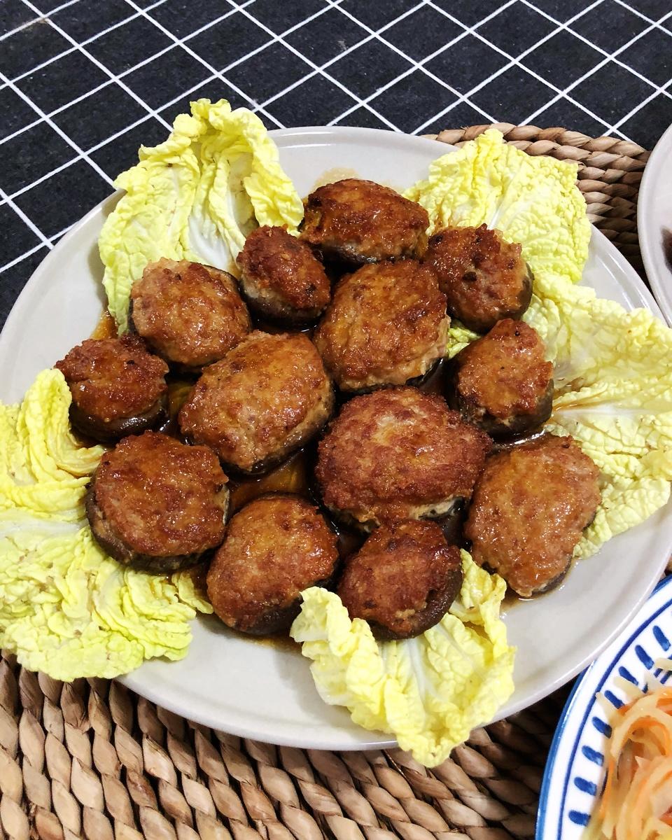 ritaliya做的美味的肉酿香菇～～孩子爱吃的下饭菜