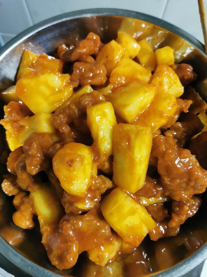 菠萝咕咾肉，咬一口不老的灵魂