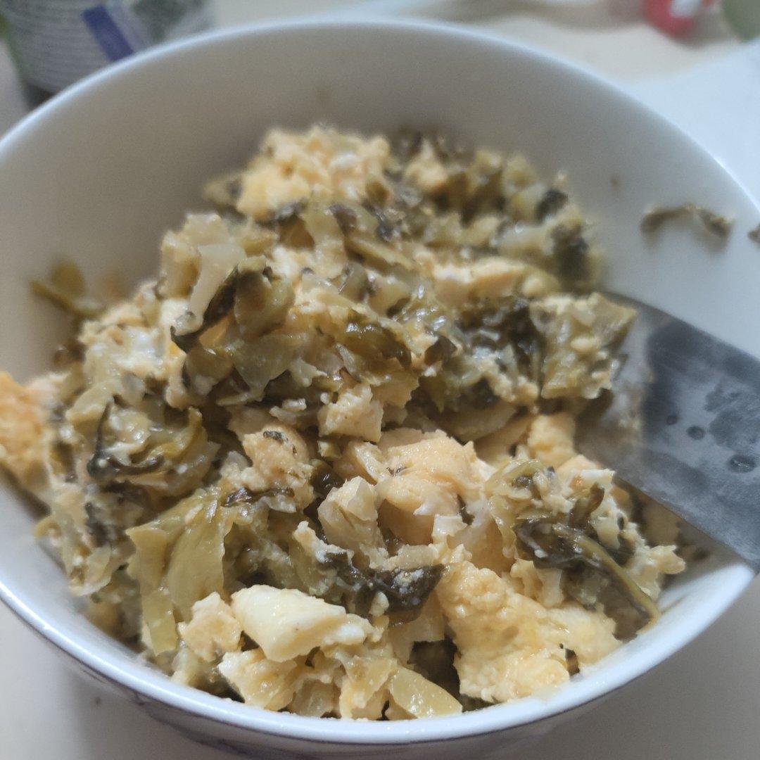 酸菜炒鸡蛋