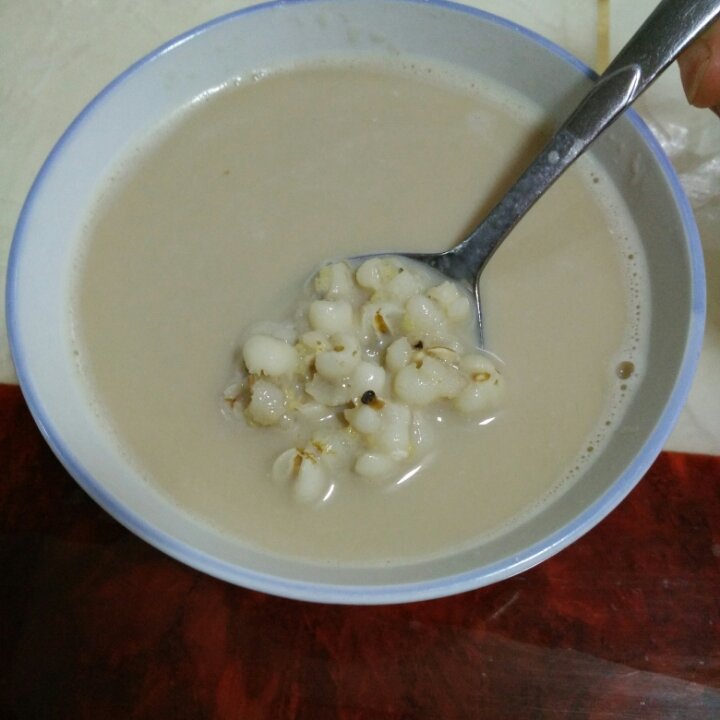 牛奶薏米粥